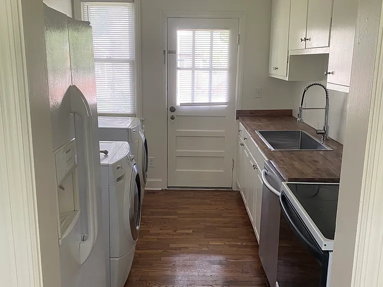 2919 Sharon Hill Cir #2919 — Photo 4