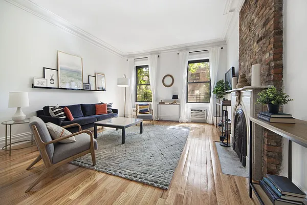 Rented by Compass | media 11