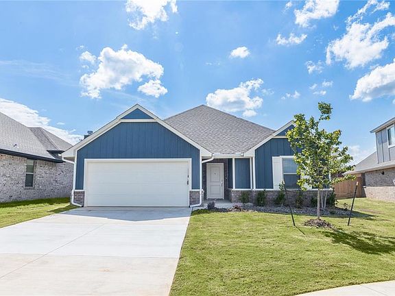 2nd image of 913 Westfall Dr