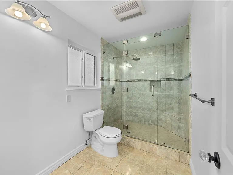 2222 Pier Ave — Photo 21