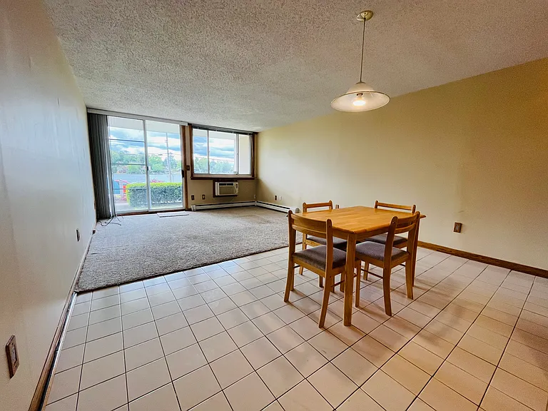 141 E Lake Blvd #F1 — Photo 1
