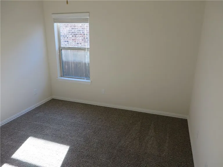 1220 Gaviota Ln — Photo 16