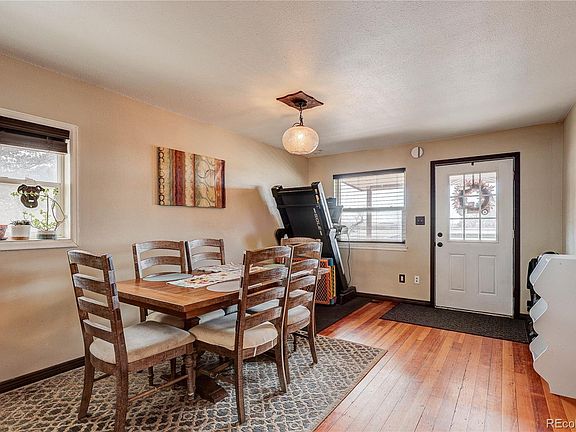 4th image of 313 Front Street