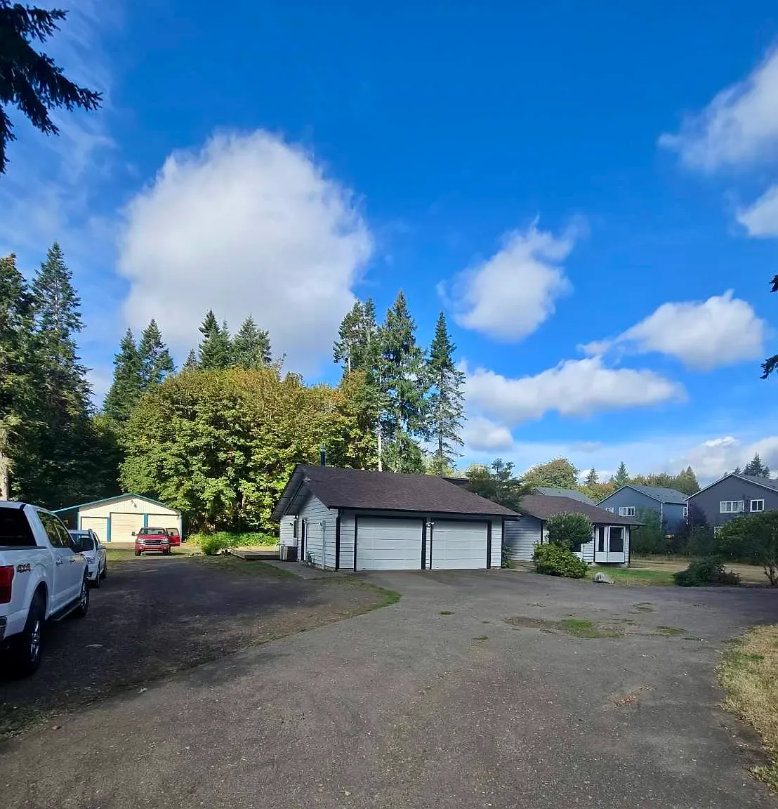 3 bed, 2.5 bath, 2256 sqft, $3,200 — Photo 4