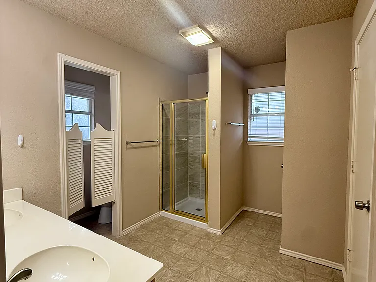 6909 Kara Pl — Photo 9