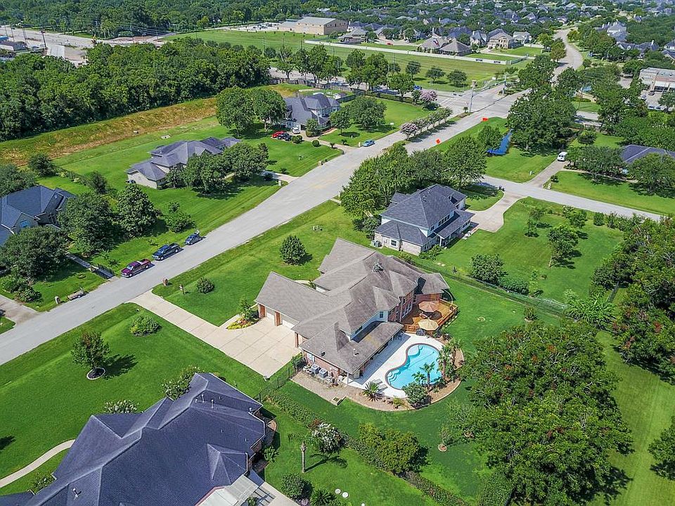 1st image of 2202 S Shadow Grove Ln