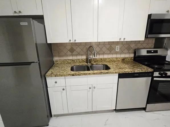 2849 NE 13th Ave, Pompano Beach, FL 33064