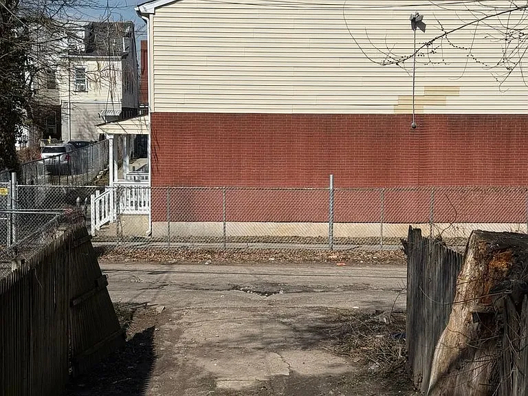 234 Walnut Ave — Photo 10