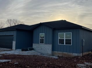 1420 S Shayla Ave, Springfield, MO 65802