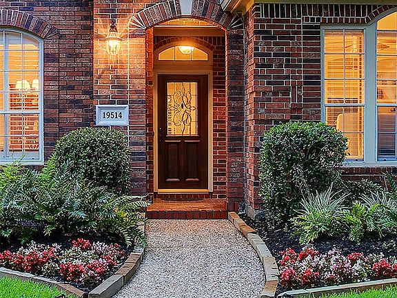 3rd image of 19514 Cardiff Park Ln