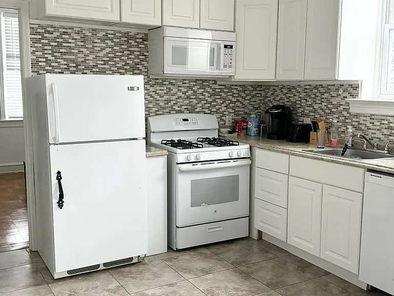 307 York St #4 — Photo 5