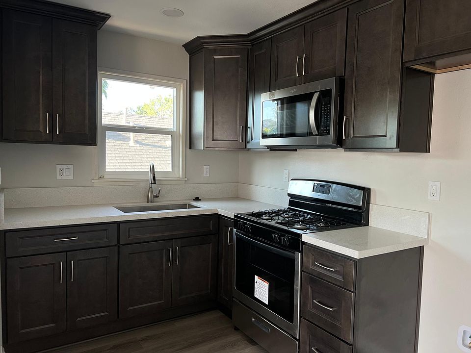 Beautifully Remodeled Kitchen with New Appliances