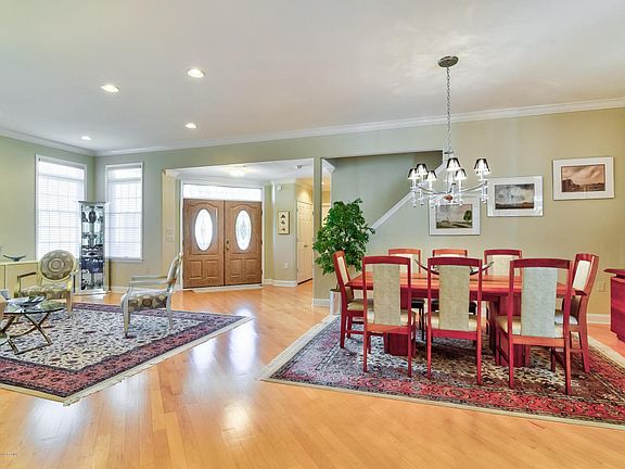 3rd image of 83 Spyglass Dr