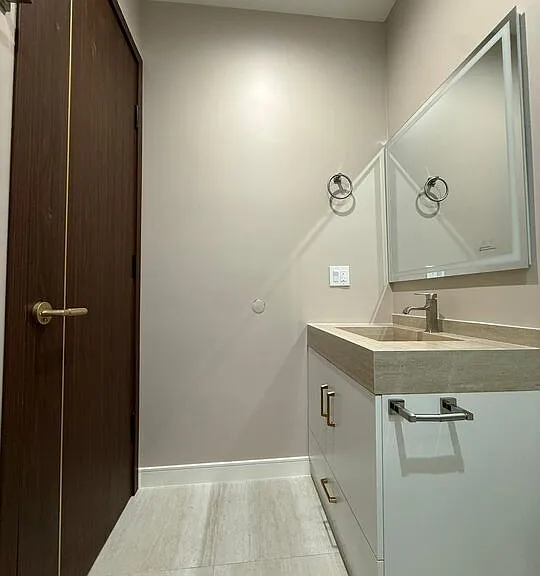 6530 Varna Ave — Photo 22
