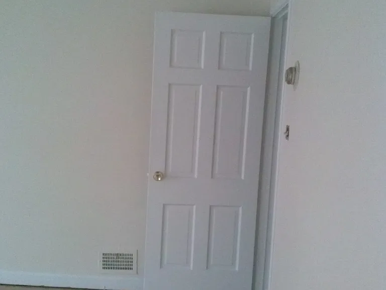 3700 W Capitol Dr #3700 — Photo 2