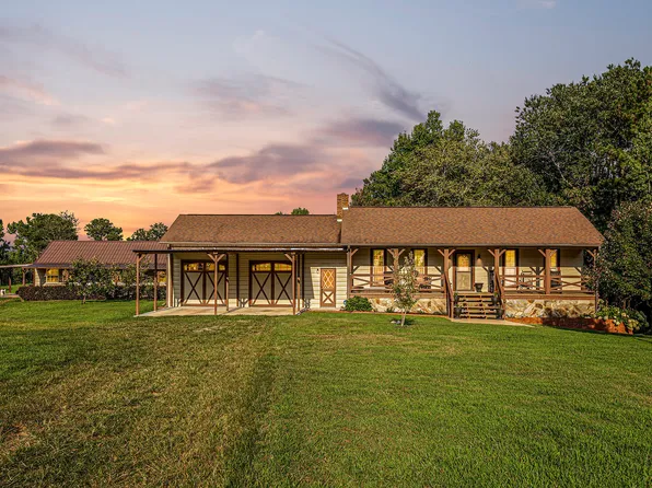 1400 Highpoint Rd, Bowdon, GA 30108