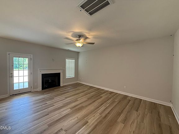 3rd image of 202 Yardley Dr