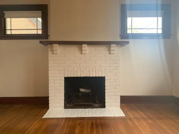 255 Park Rd #1, West Hartford, CT 06119