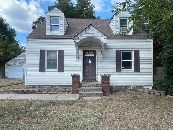 1105 Holly St, Perry, OK 73077