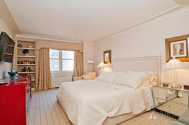 Sold by Anchor Associates | media 17