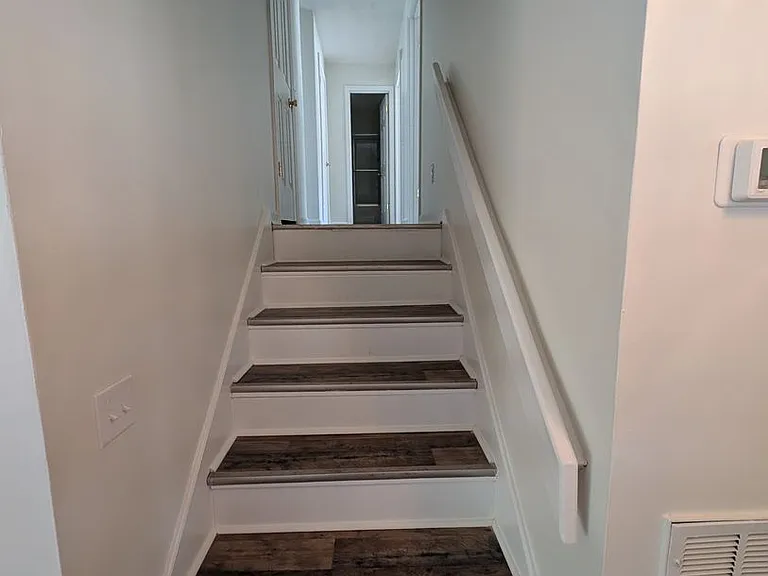 1060 Sandy Springs Rd NW — Photo 5