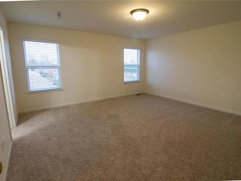 212 Pearl Vista Dr — Photo 8