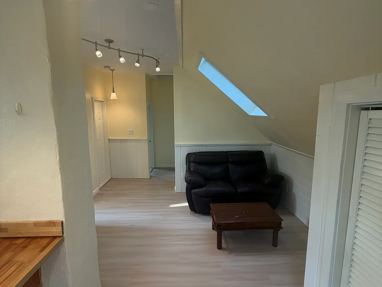 2 bed, 1000 sqft, $2,750 — Photo 2