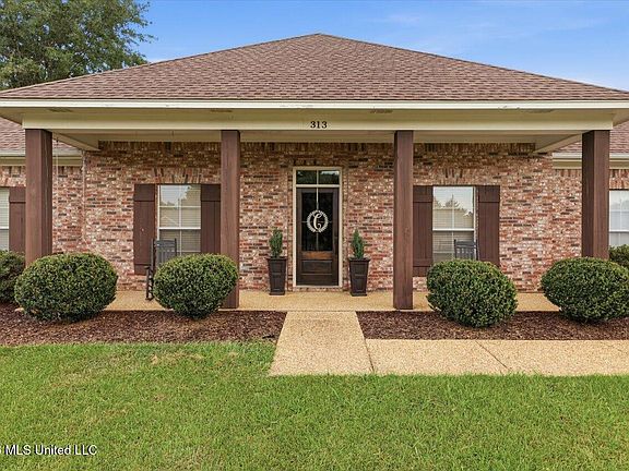 2nd image of 313 Hunters Ridge Dr