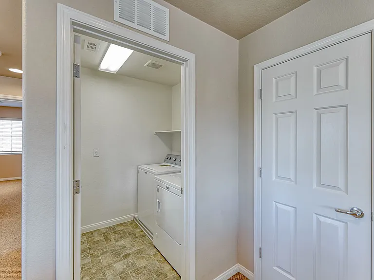 2658 Early Light Dr — Photo 32