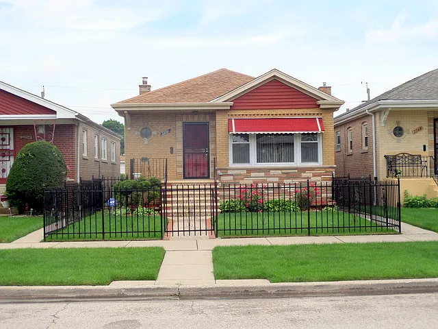 2250 W 81st St photo 1