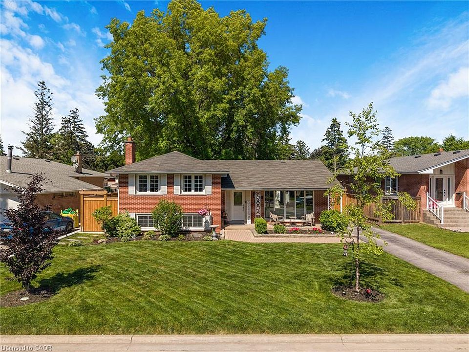 1st image of 377 Duncombe Dr
