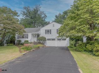 73 Montclair Dr, West Hartford, CT 06107