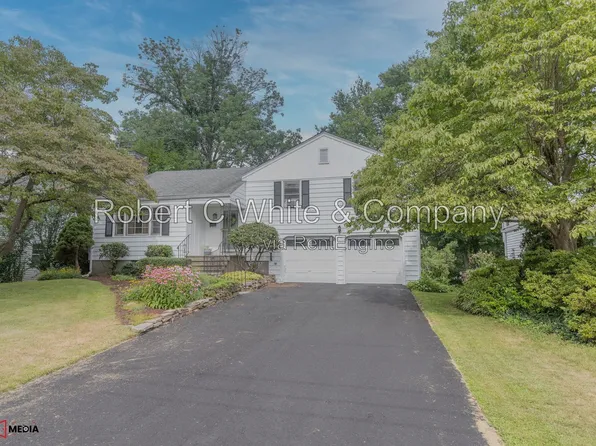 73 Montclair Dr, West Hartford, CT 06107