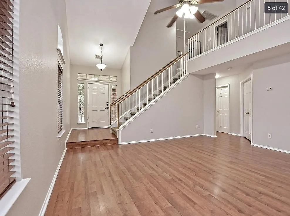 4 bed, 2.5 bath, 2063 sqft, $2,200 — Photo 3