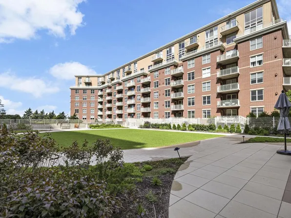333 W Mifflin Street #2090, Madison, WI 53703