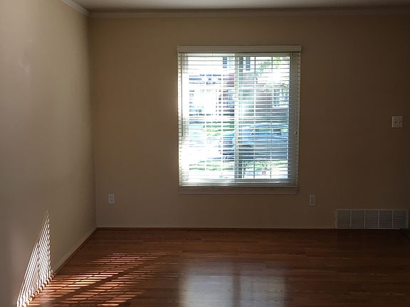 4th image of 23068 Gary Ln