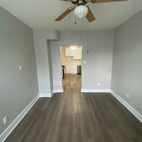 1019 W 18th St #1R — Photo 6