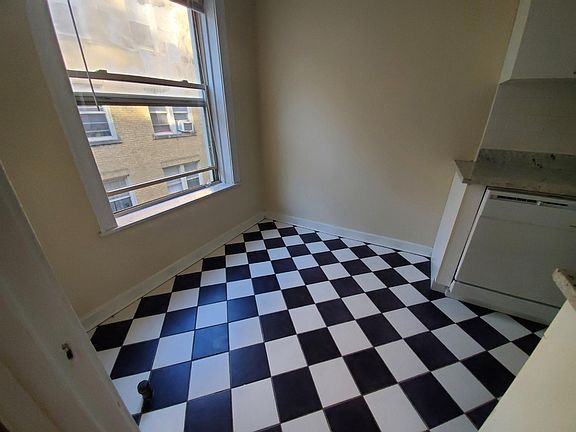 3rd image of 5709 N Magnolia Ave APT 2B