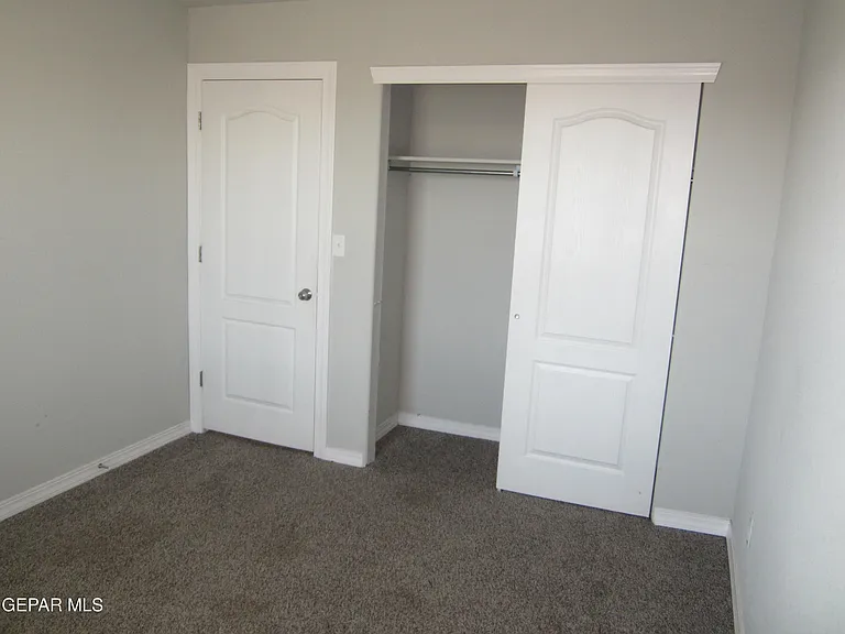 12253 Desert Cliff Ct — Photo 42