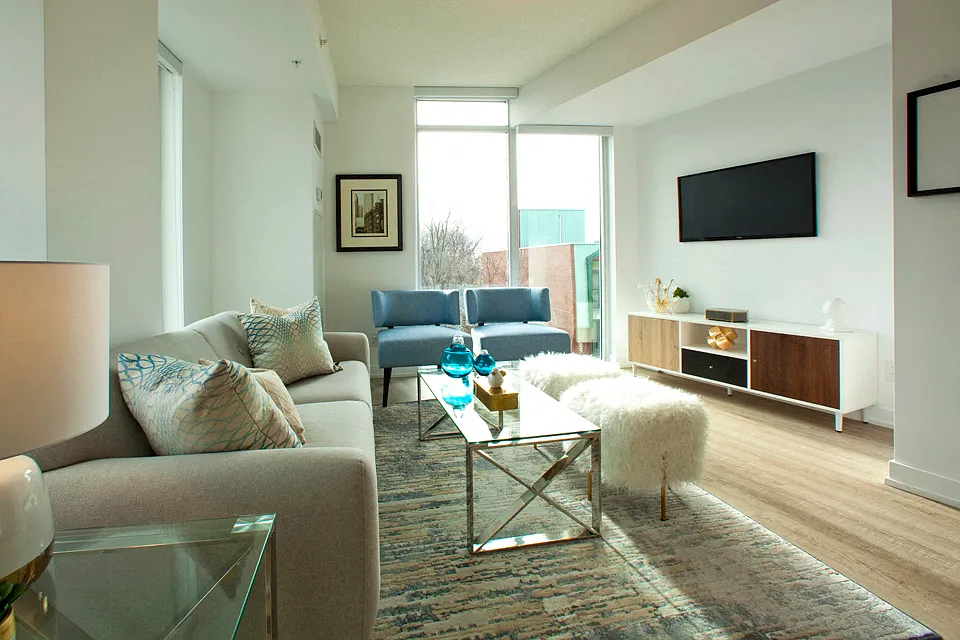 BEACHHill Apartments — Photo 2