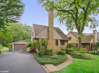 4633 Downers Dr, Downers Grove, IL 60515