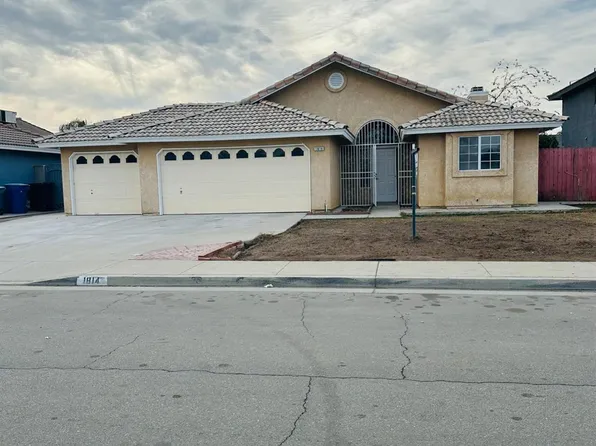 1814 5th Pl, Delano, CA 93215