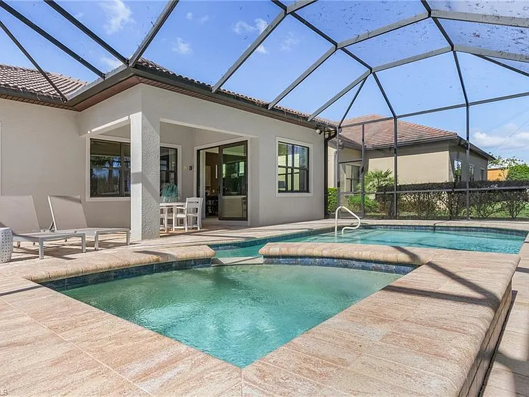 9248 Cormorant Dr — Photo 15