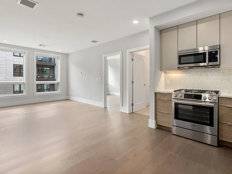 3193 Washington Street — Photo 28