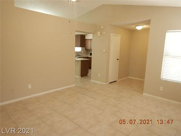 5th image of 525 Dutchman Ave