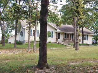 21149 S Oakwood Dr, Warsaw, MO 65355