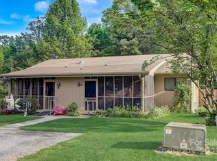 131 Freedom Rd, Hendersonville, NC 28792