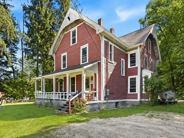 17 Summit Rd, Gilbertville, MA 01031