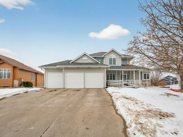 10010 Fallgold Pkwy N, Brooklyn Park, MN 55443