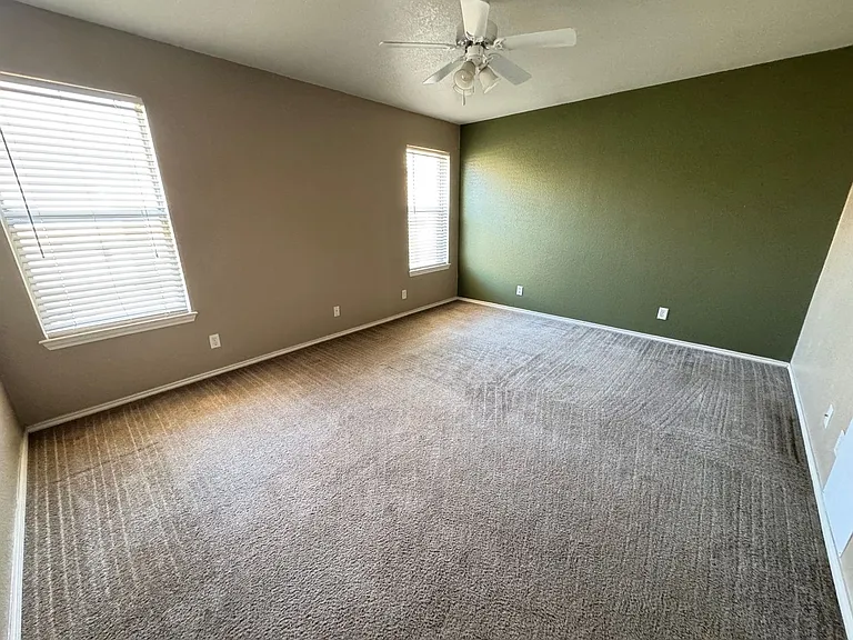 3903 Tiger Dr — Photo 8